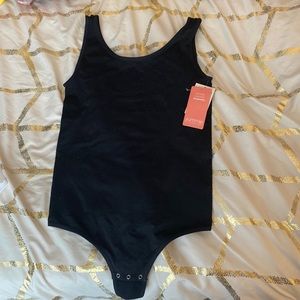 NWT Yummie thong bodysuit shapewear